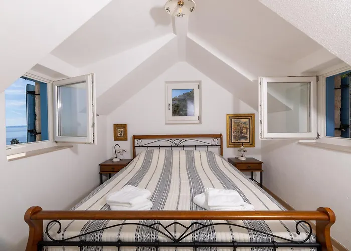 Prázdninový dům Family Friendly House With A Swimming Pool Cove Zarace, Hvar - 23502 Zarače