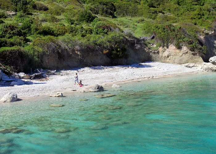 Family Friendly House With A Swimming Pool Cove Zarace, Hvar - 23502 Prázdninový dům *