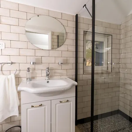 Vakantiehuis Family Friendly House With A Swimming Pool Cove Zarace, Hvar - 23502