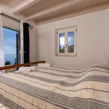 Family Friendly House With A Swimming Pool Cove Zarace, Hvar - 23502 Zarače