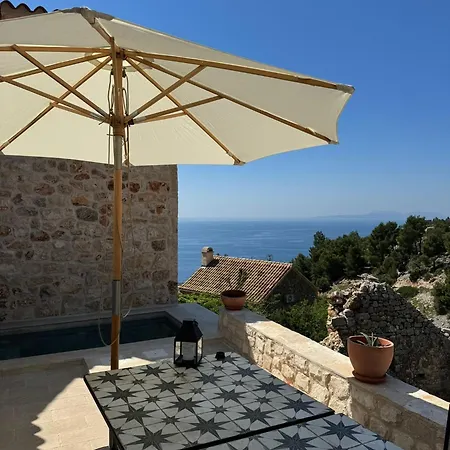 Family Friendly House With A Swimming Pool Cove Zarace, Hvar - 23502 * Zarače