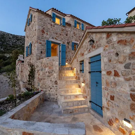 Family Friendly House With A Swimming Pool Cove Zarace, Hvar - 23502
