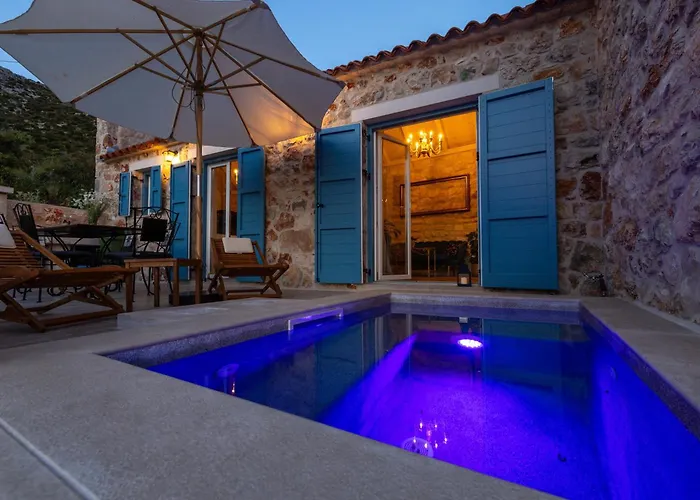 Family Friendly House With A Swimming Pool Cove Zarace, Hvar - 23502 Holiday home Zarace