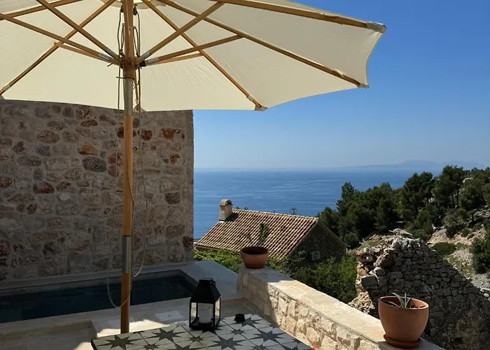 Family Friendly House With A Swimming Pool Cove Zarace, Hvar - 23502 * Zarače