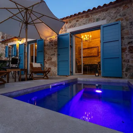 Family Friendly House With A Swimming Pool Cove Zarace, Hvar - 23502 Semesterbostad Zarače
